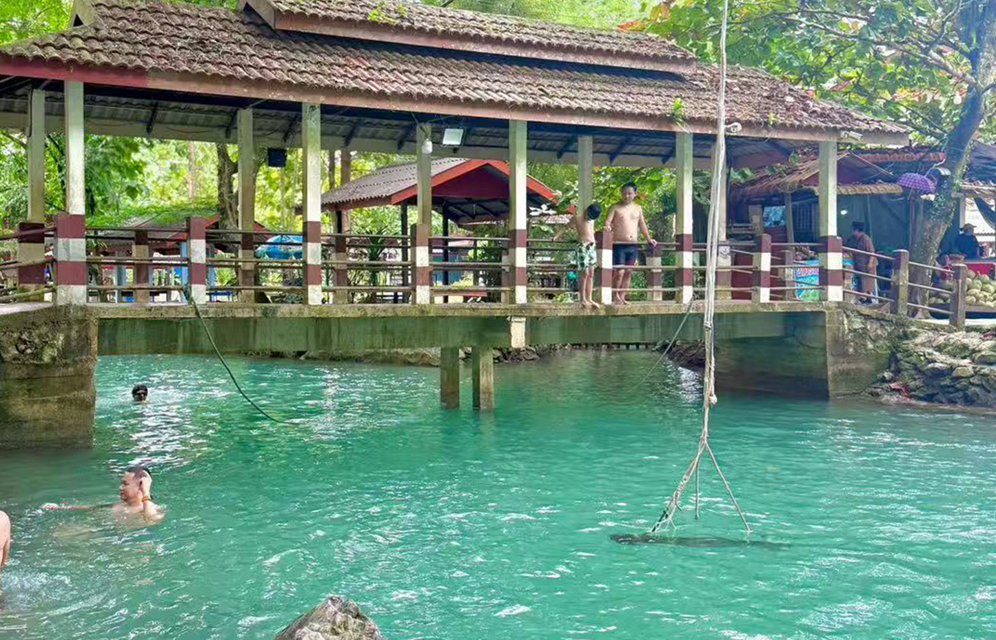 Vang Vieng: Hot Air Balloon,Kayak,Zipline,Blue lagoon1 Tour