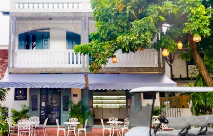 Luang Prabang:1 Hour Heritage Tour,snacks,drinks,pick-up