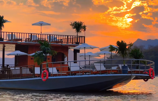 Luang Prabang Half Day Tour with Mekong River Sunset Cruise