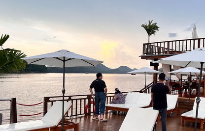 Luang Prabang Half Day Tour with Mekong River Sunset Cruise
