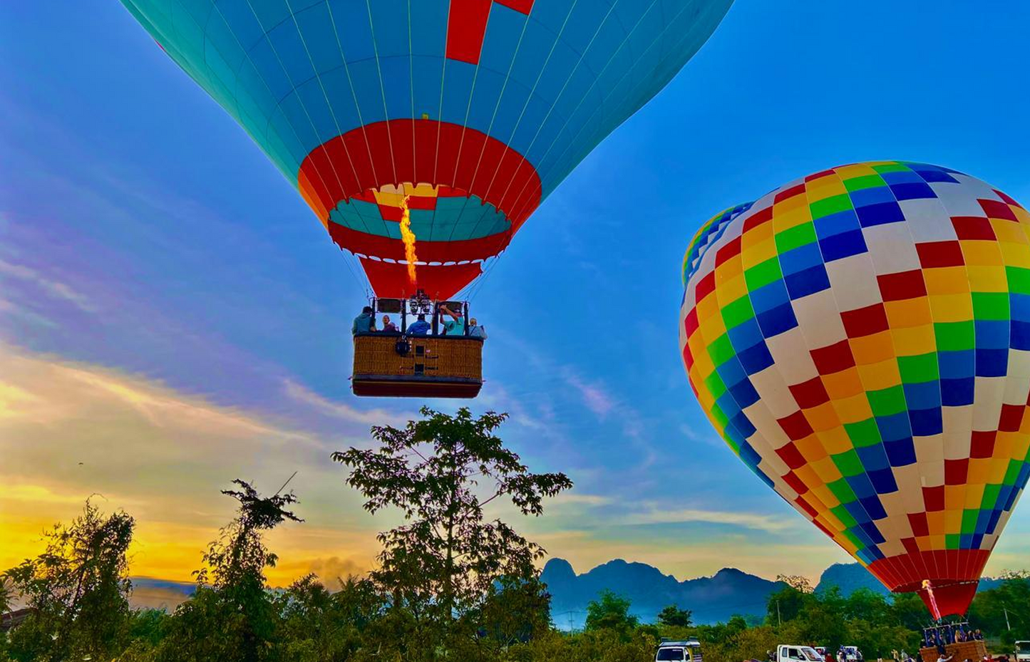 Vang Vieng: Hot Air Balloon and Go Kart Ride