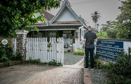 Luang Prabang:1 Hour Heritage Tour,snacks,drinks,pick-up
