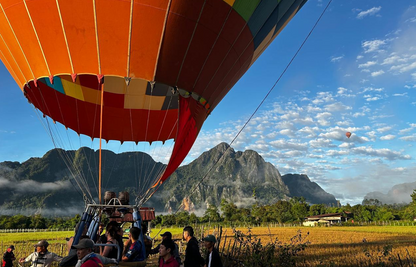 Vang Vieng: Hot Air Balloon and Go Kart Ride