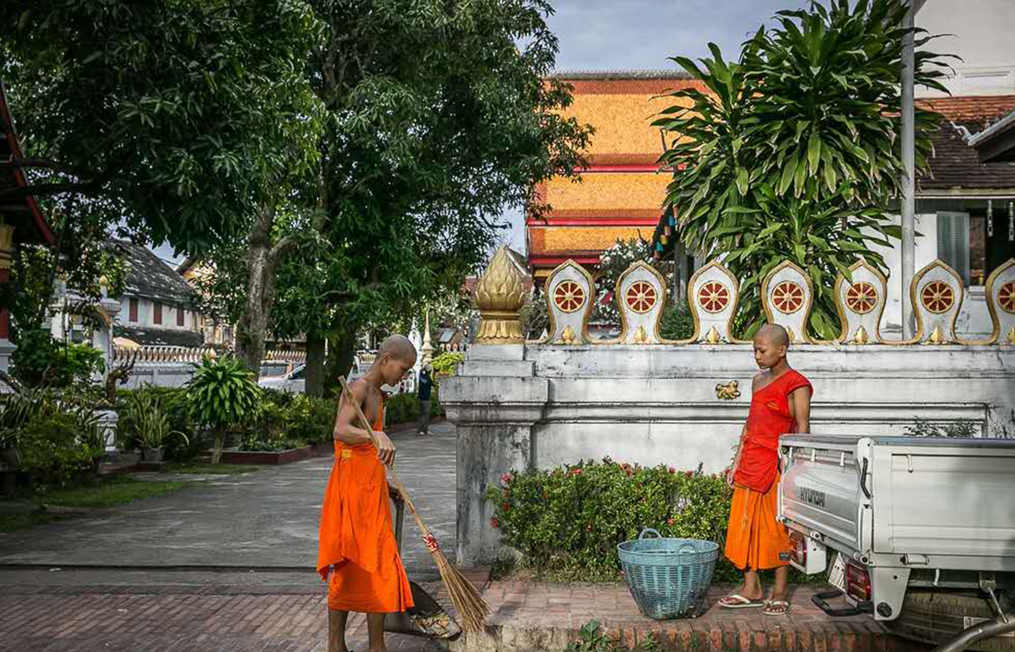 Luang Prabang:1 Hour Heritage Tour,snacks,drinks,pick-up