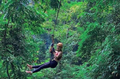 Vang Vieng: Paragliding, 2Caves, Zipline, Kayak, lagoon 3