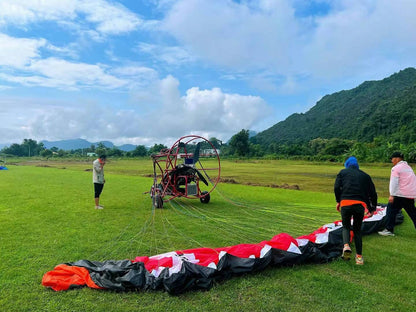 Vang Vieng: Paragliding, 2Caves, Zipline, Kayak, lagoon 3