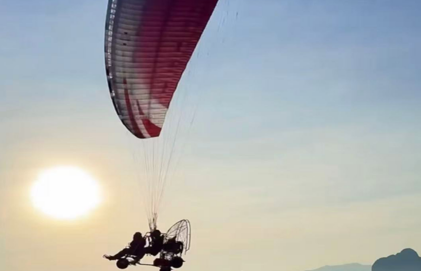 Vang Vieng: Paragliding, 2Caves, Zipline, Kayak, lagoon 3