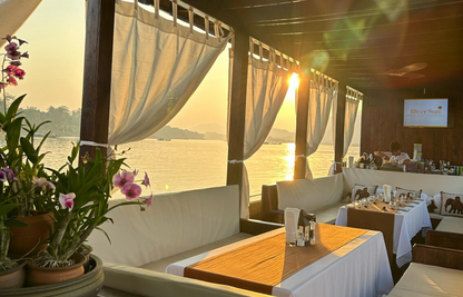 Luang Prabang: Mekong River Sunset Cruise and Dinner